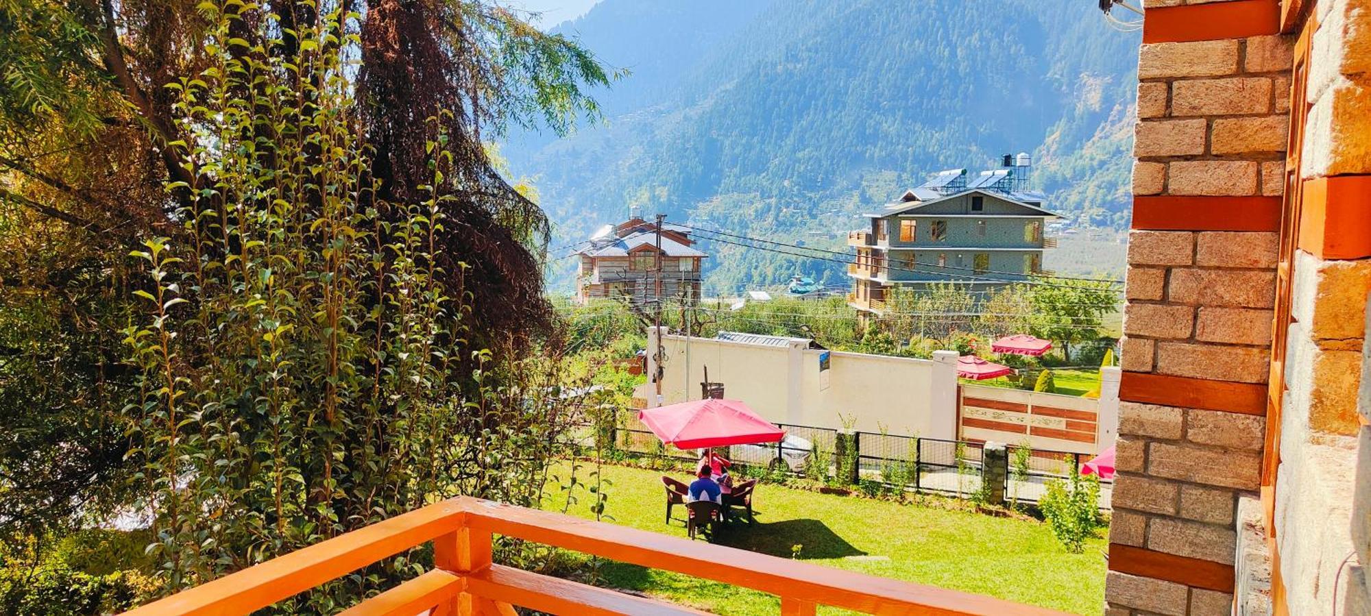 Serene Stays Colonel Zorawar Cottage - Manali (Himachal Pradesh) — Photos 3
